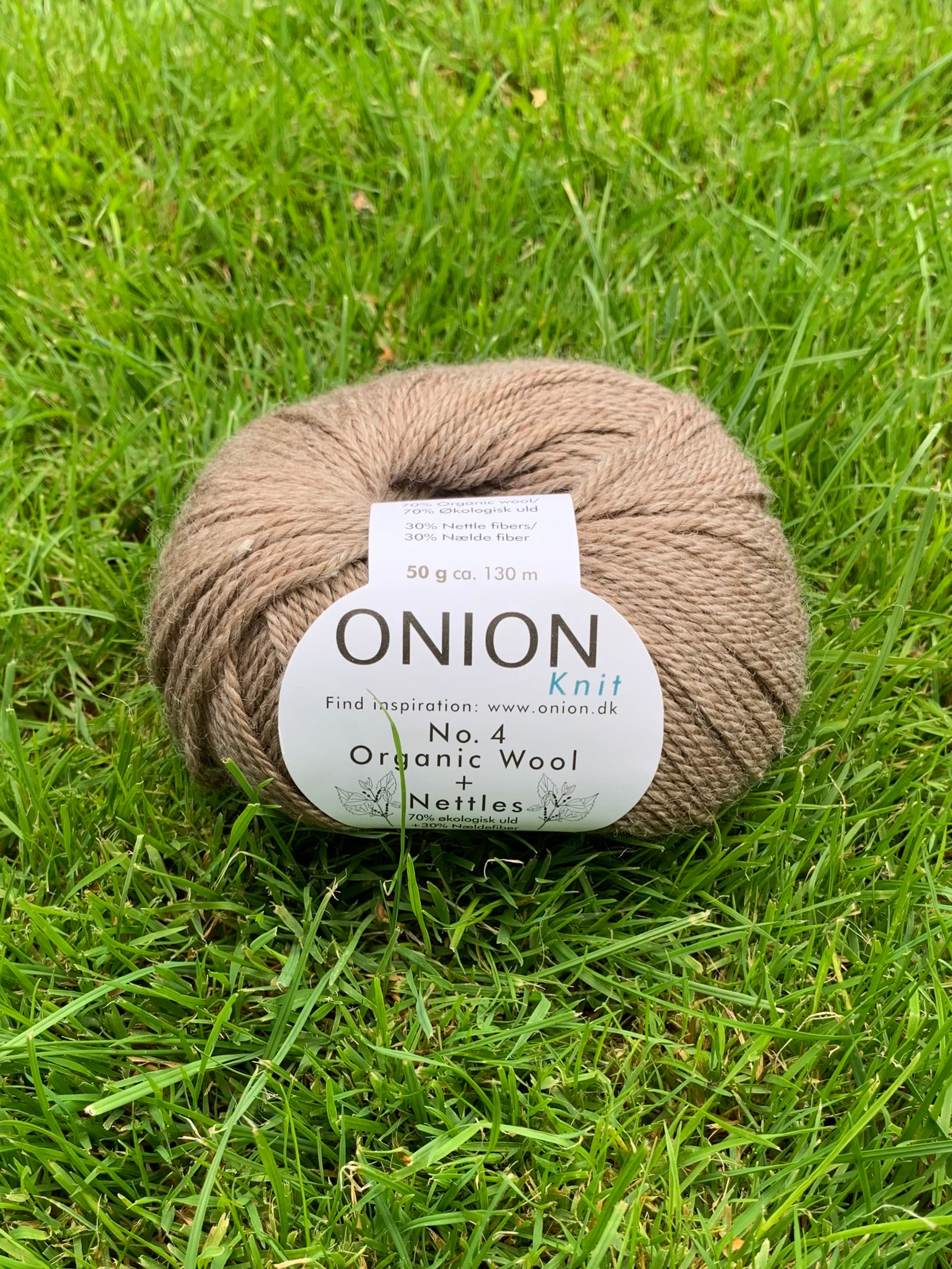 ball of onion no 4 yarn in colour 818