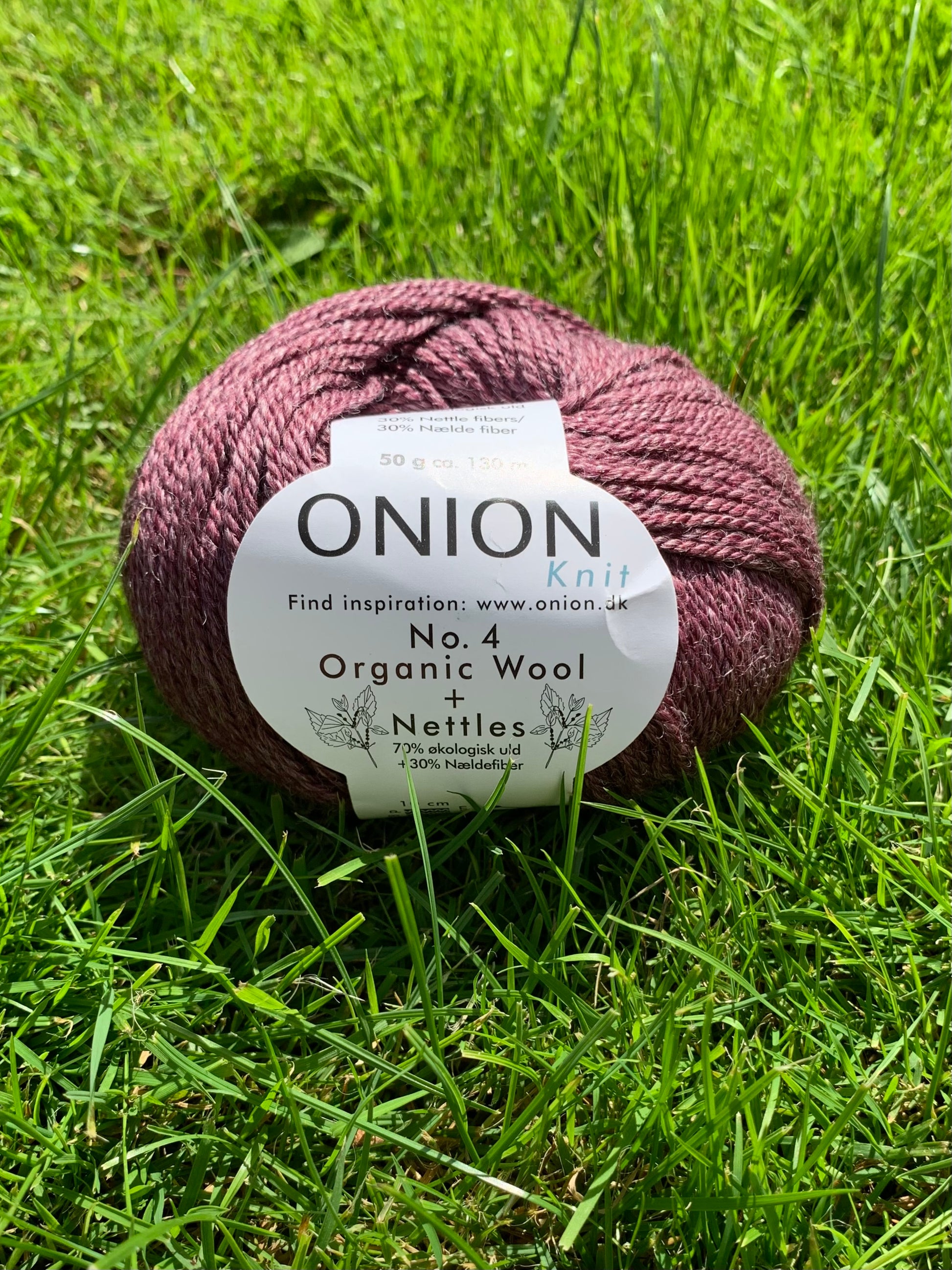 ball of onion no 4 yarn in colour 828