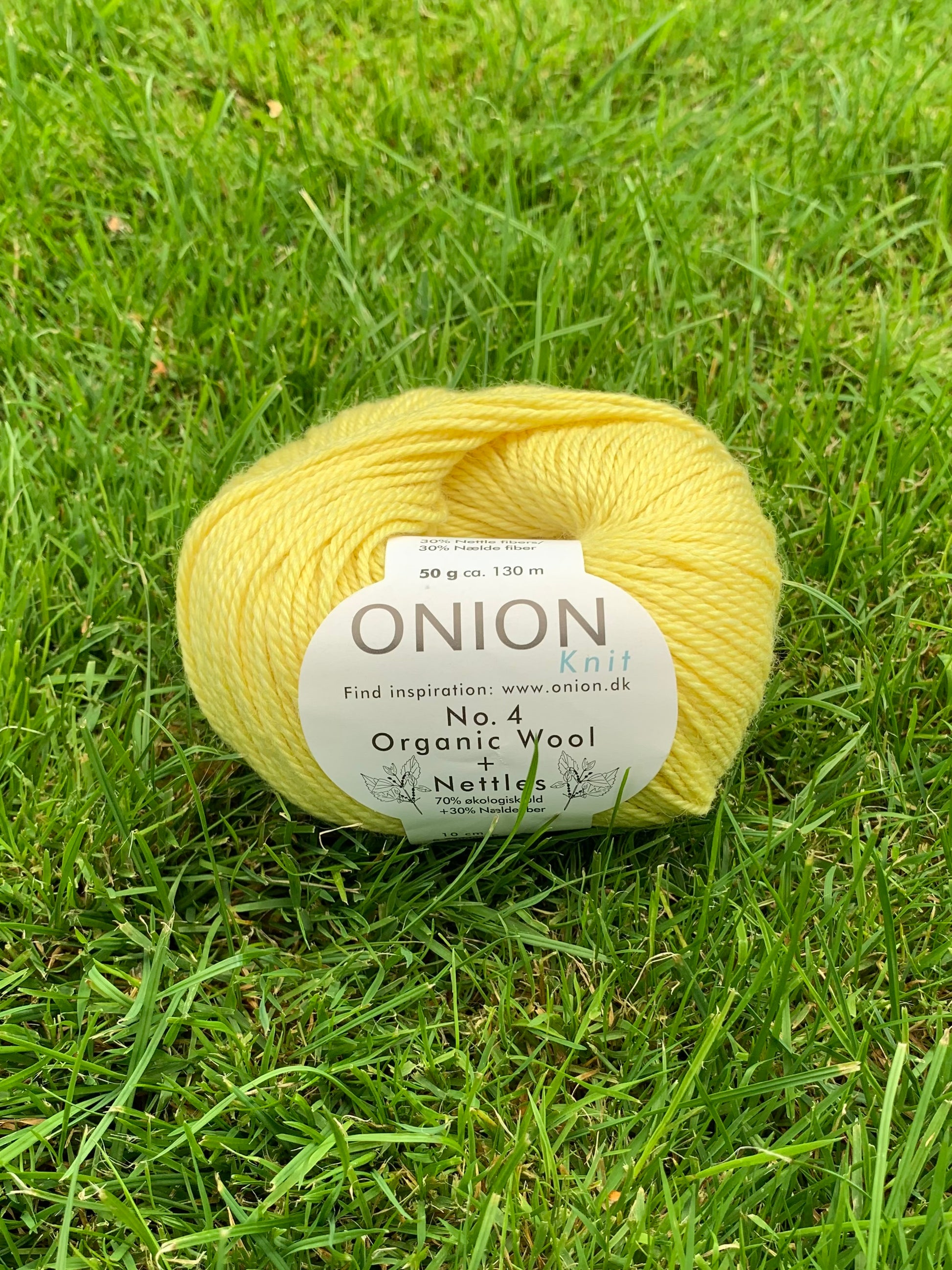 ball of onion no 4 yarn in colour 823