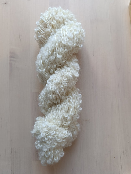 Farm Lovers- Natural Curly Angora Mohair (Bouclé- Responsible Mohair Standard)